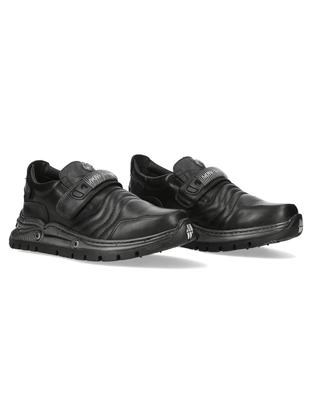 NEW ROCK Men's Velcro Rock Shoes with Sculpted Sole in black with rugged accents and broad fastening strap.