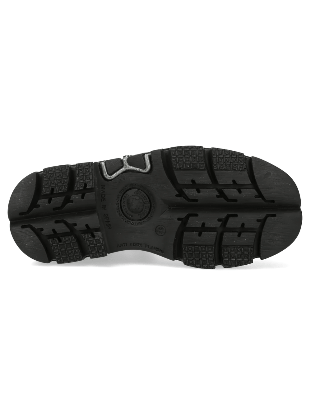 Bottom view of NEW ROCK Women's Flame Boots with Chunky Platform Soles showcasing anti-slip tread design.