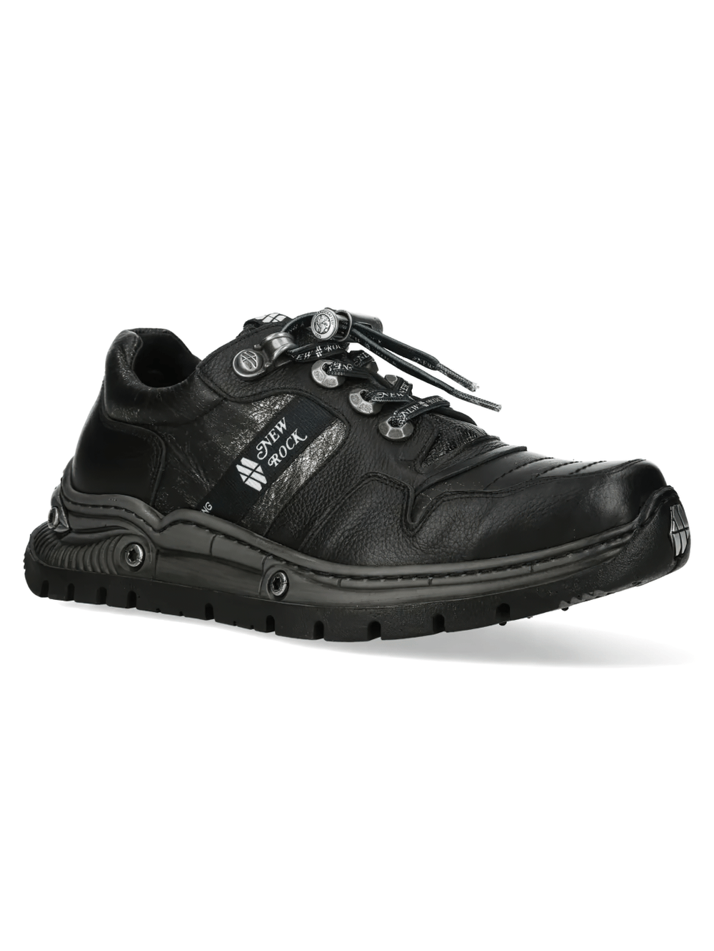 NEW ROCK Women's Rock Low-Top Chunky Tread Lace-Up Shoes in black with rugged sole and metal details, perfect for streetwear.