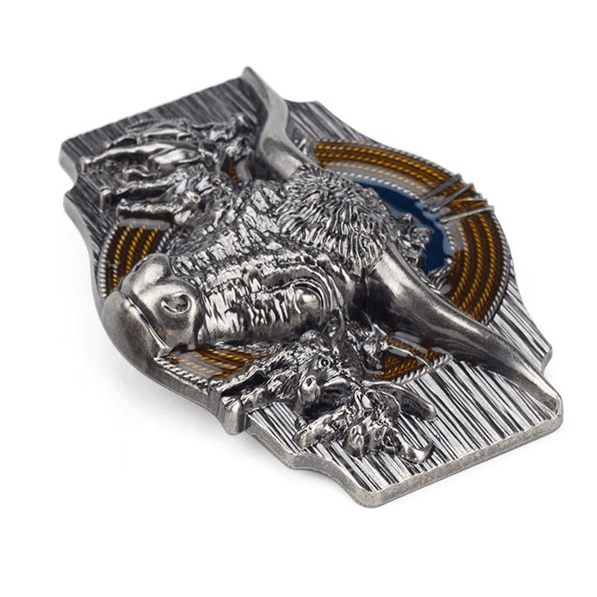 Men's vintage bull head belt buckle featuring intricate details and a rustic design.